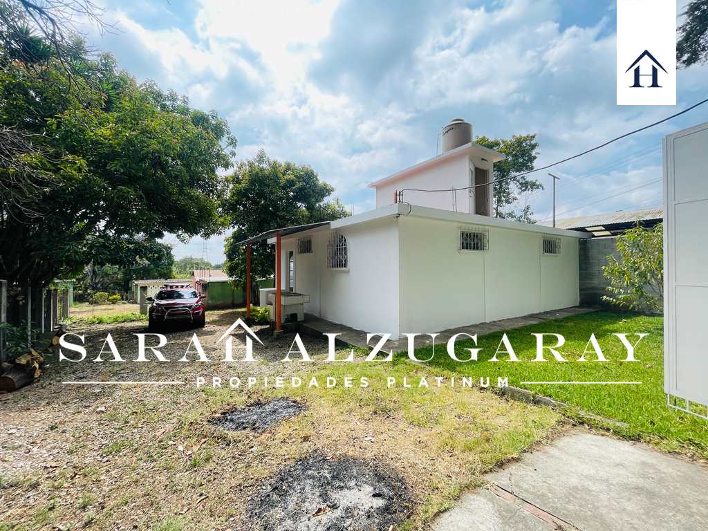 CASA Y TERRENO P/ NEGOCIO 214 VRS2. / 2 ACCESO JALAPA