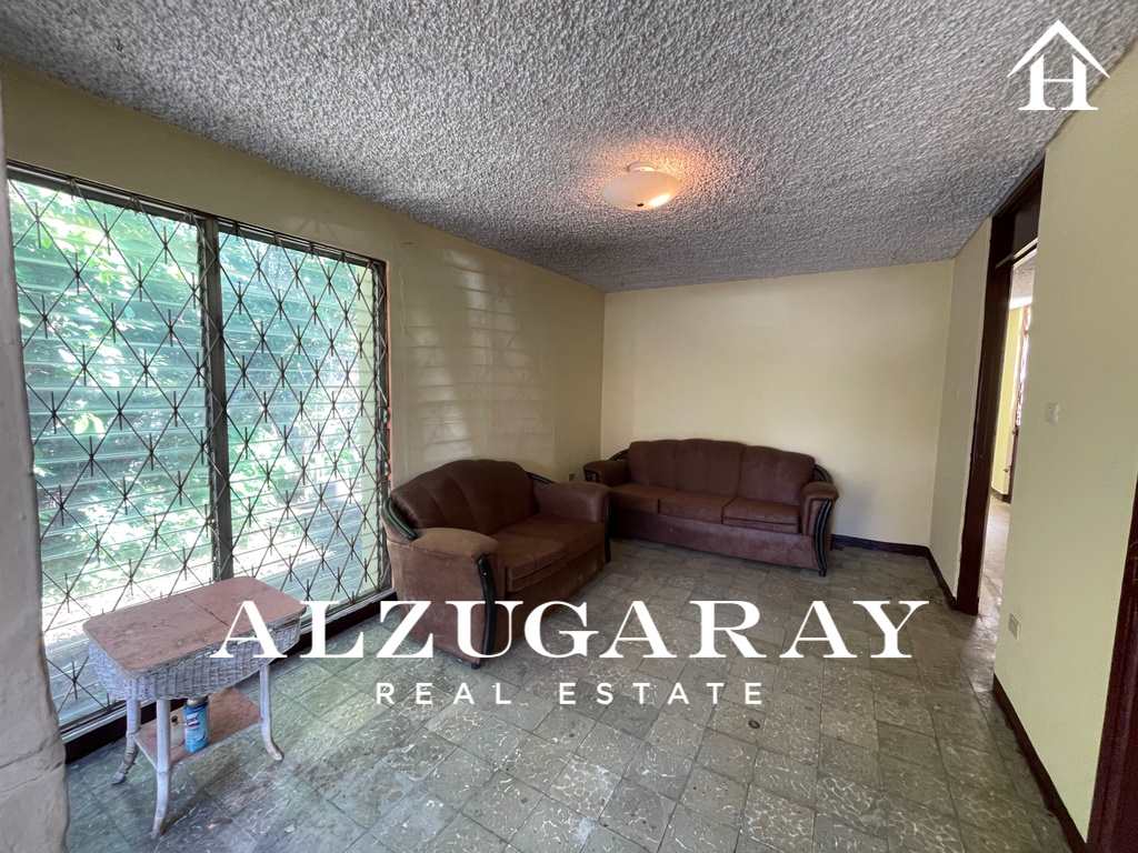 CASA AMPLIA CON JARDÍN 4 HAB./COND. VILLA LINDA