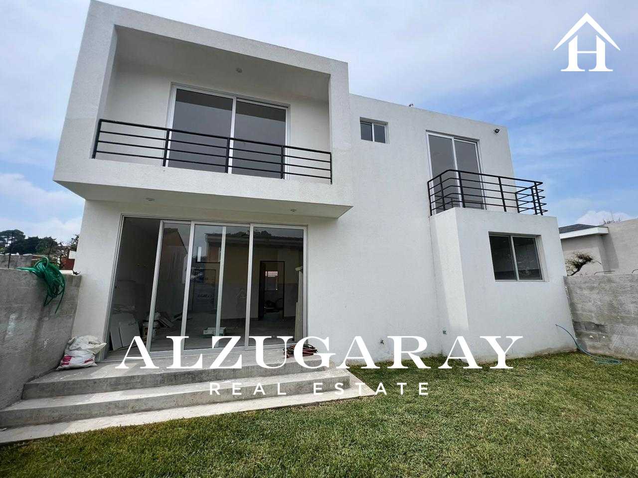 CASA C/ BALCÓN Y JARDIN 4 HAB/ COND. KM 27.5 CAES