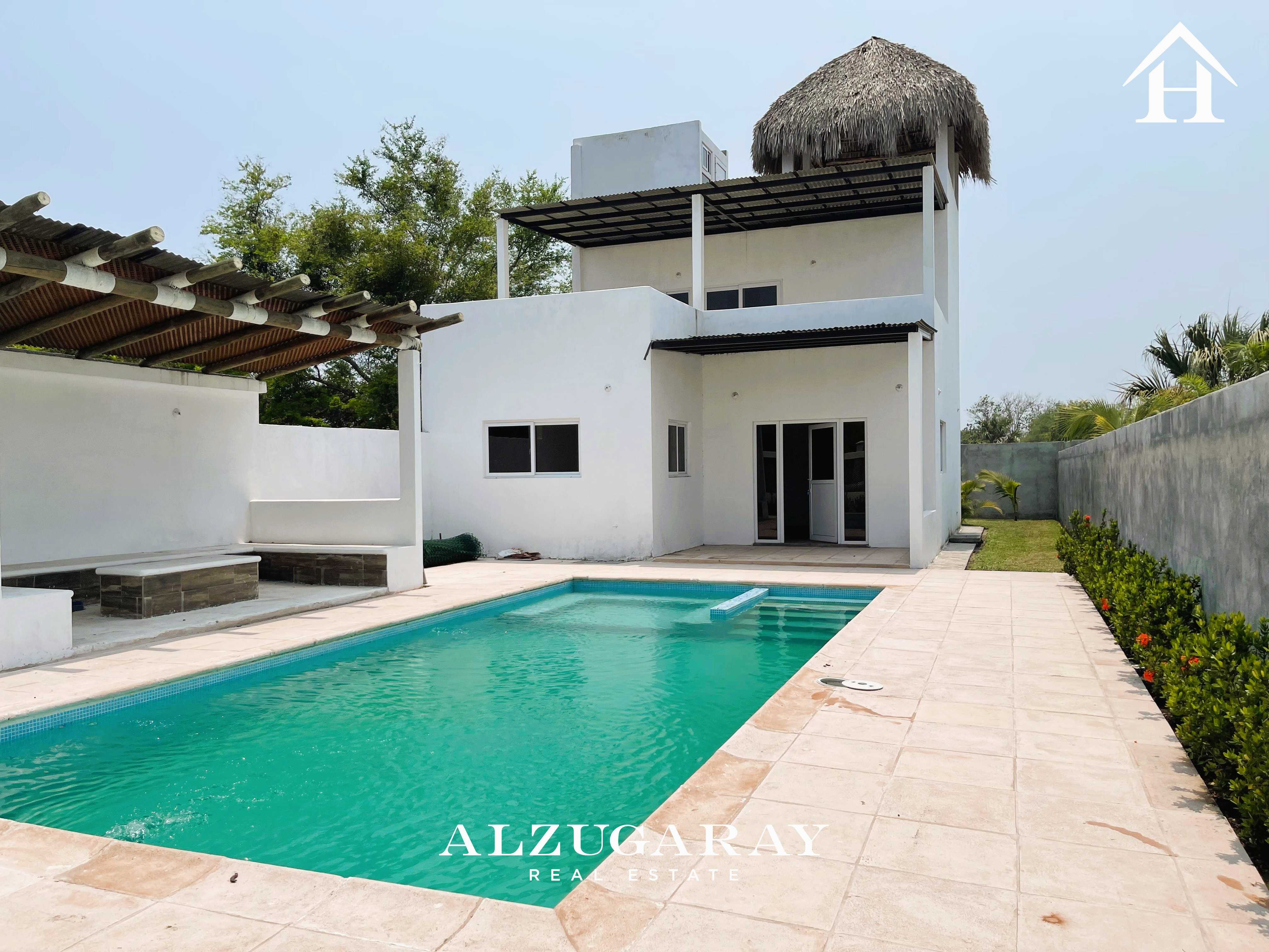 CASA P/ ESTRENAR EN IZTAPA 4 HAB. / 3 NIVELES / EN COND