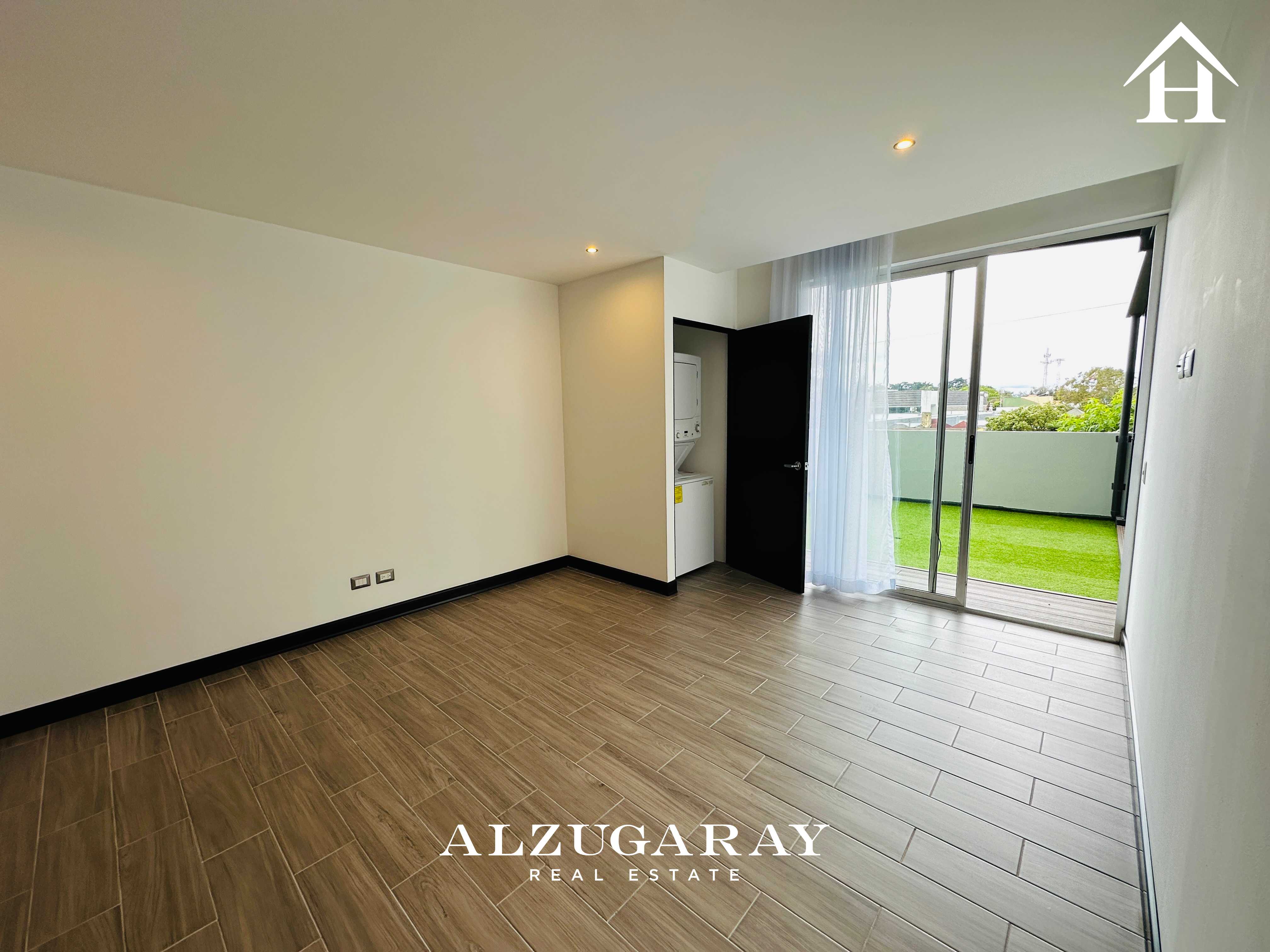 APTO. ACOGEDOR C/ PÉRGOLA 2 HAB/ EDIFICIO DESTINY CAES