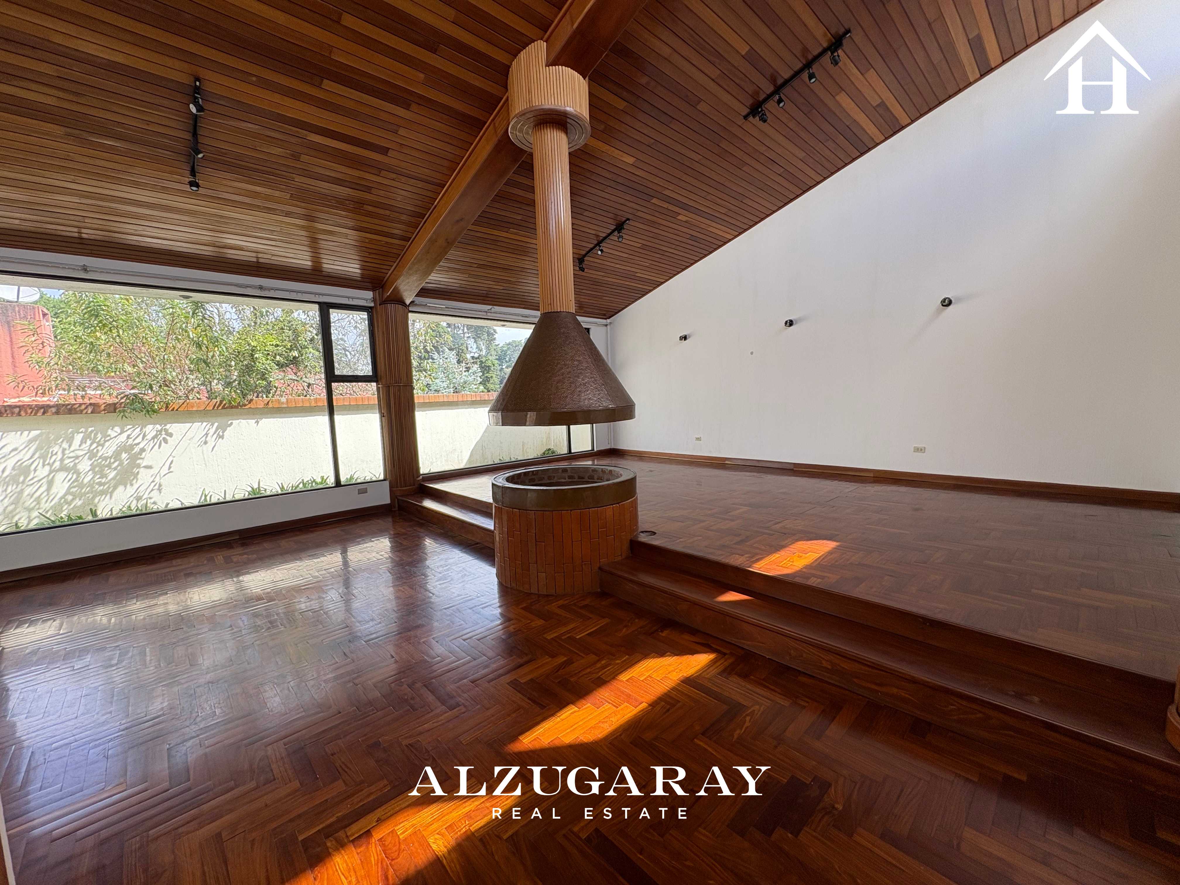 CASA DE UN NIVEL + APARTAMENTO 4 HAB / RES. EL HORIZONTE, CAES