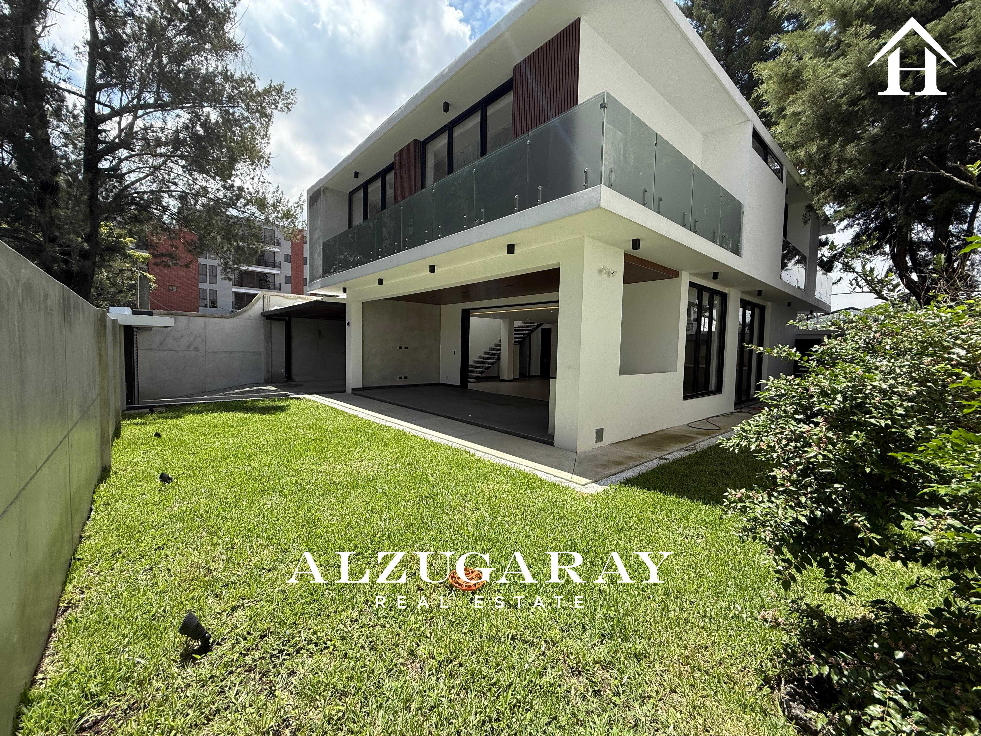 CASA MINIMALISTA P/ ESTRENAR, ZONA 13 -4 HAB./ COND. CERCA DE AV. LAS AMERICAS