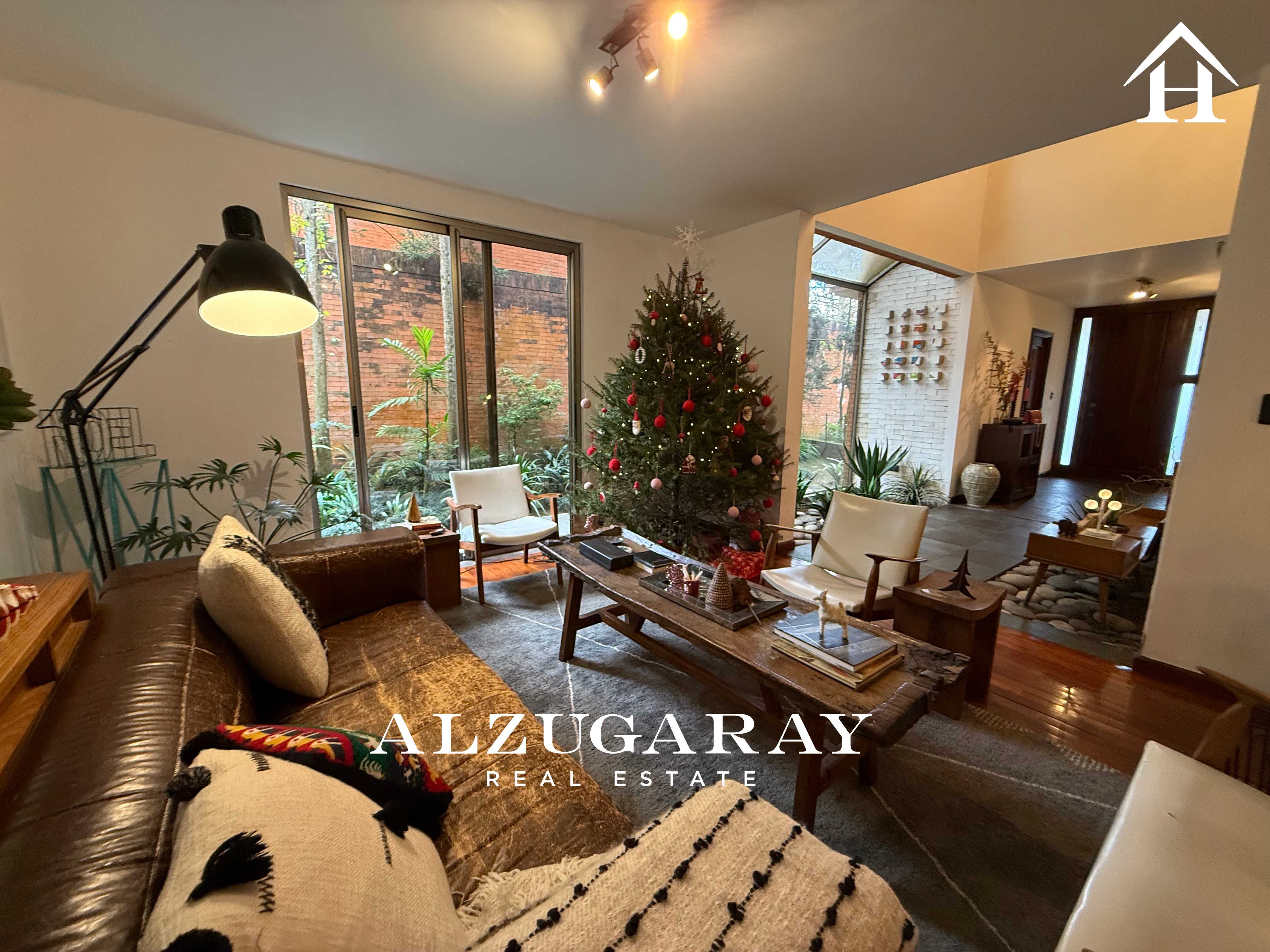 CASA C/ AMPLIO JARDIN KM 16.5 -3 HAB. / COND. EXCLUSIVO CAES