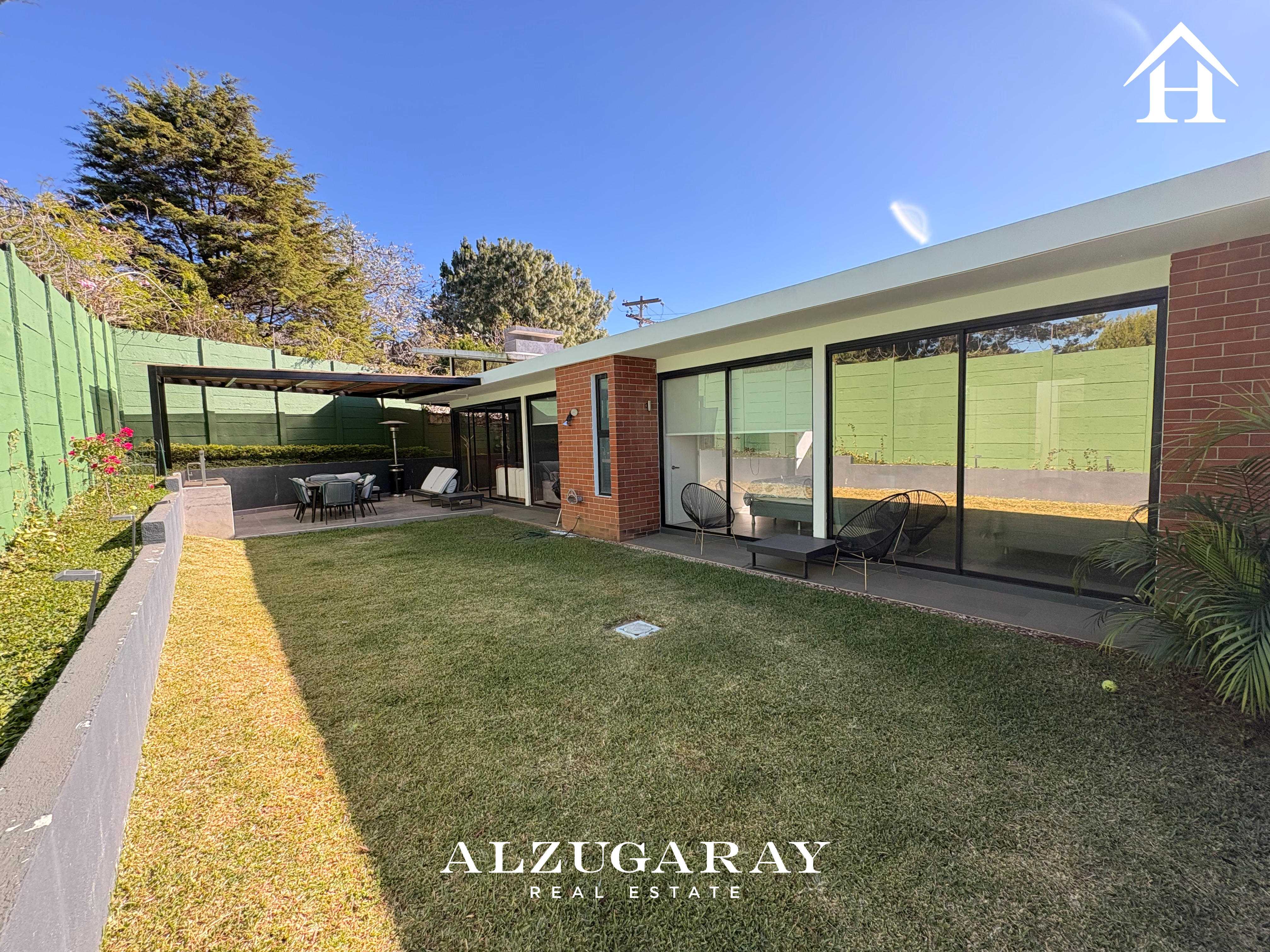 CASA MODERNA DE UN NIVEL -3 HAB/ COND. KM 21 A FRAIJANES